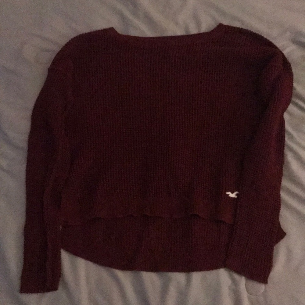 i’m selling a cozy sweater!